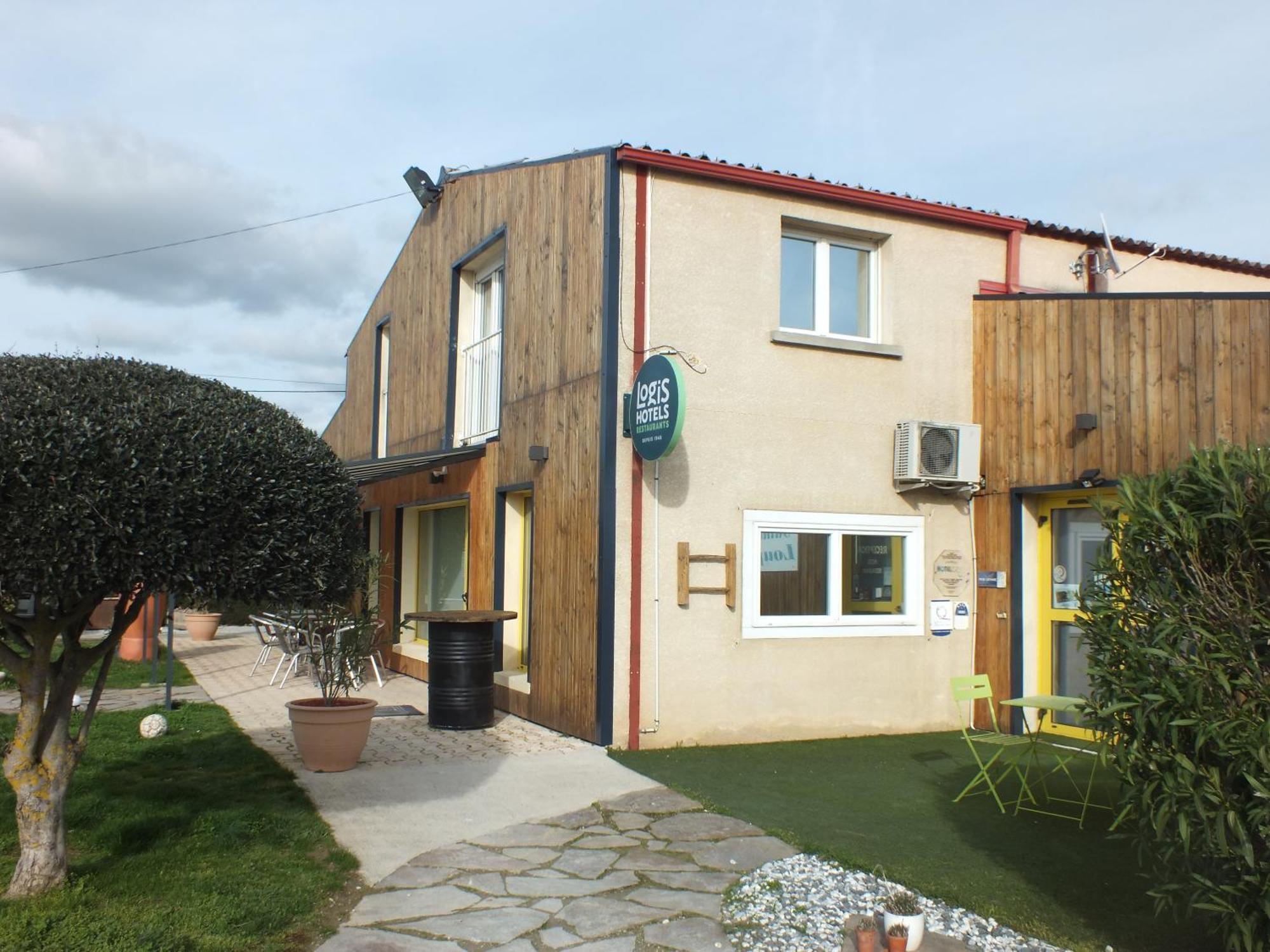 Logis Hotel Restaurant Le Clos Saint Loup Bram Bagian luar foto